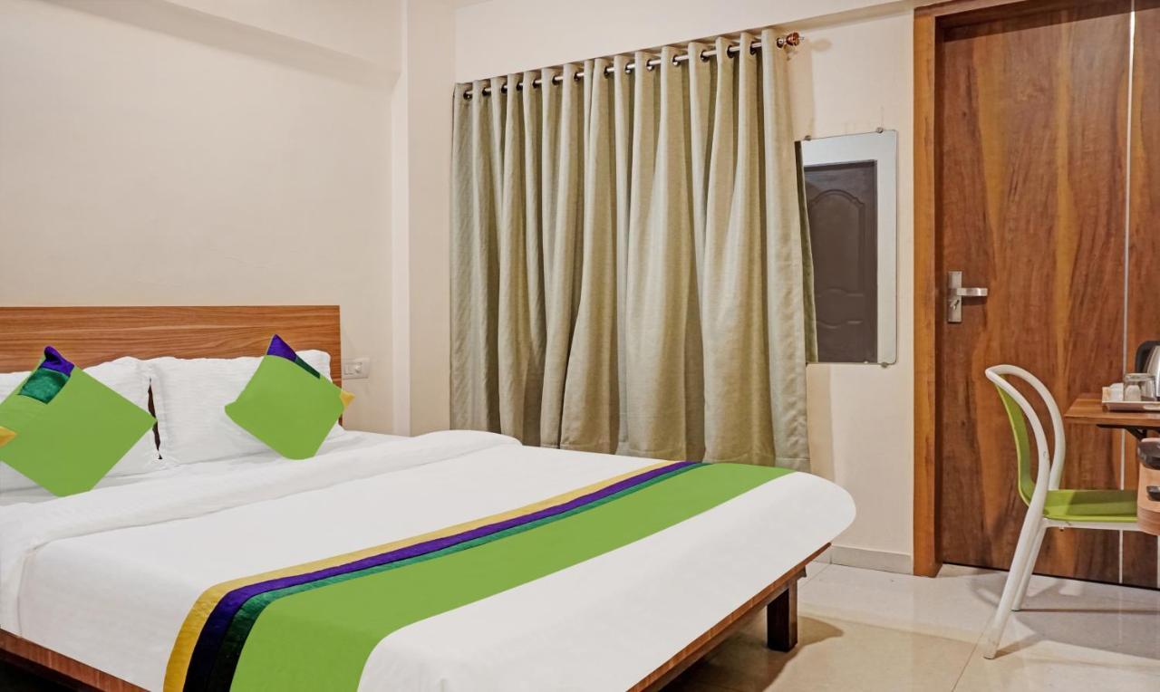 Treebo Trip Sai Krupa Hotel Pune Exterior foto